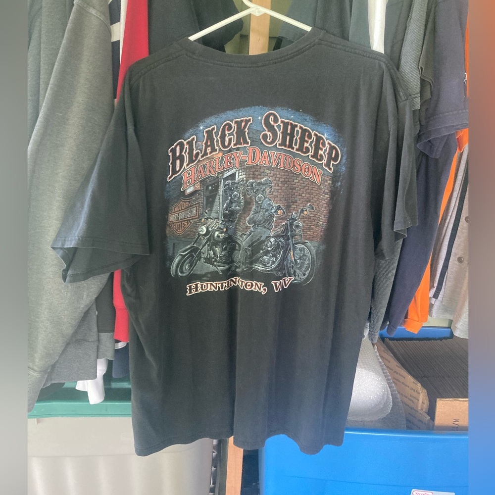 Vintage 2000s Harley Davison Huntington West Virginia Black Sheep Pocket Tee